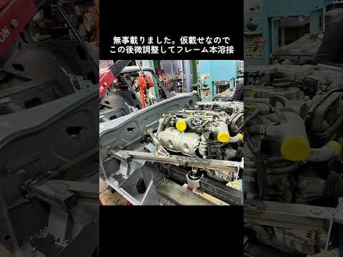 ジャガーEタイプに2JZエンジンとTremec TKXを搭載